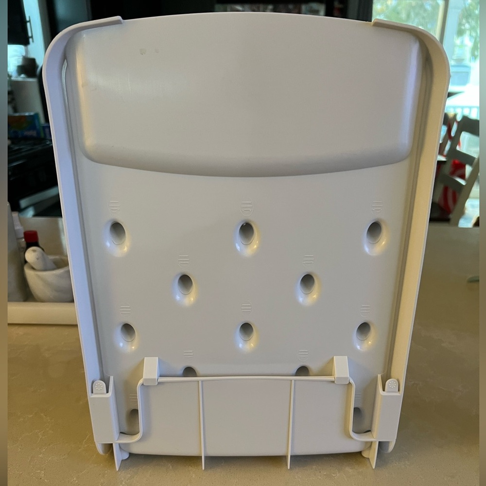 White and Grey Ubbi Baby Bottle Drying Rack (missing pacifier basket) - Picture 4 of 7